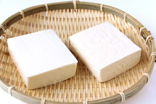 木綿豆腐のきもちページ 絹ごし豆腐と木綿豆腐